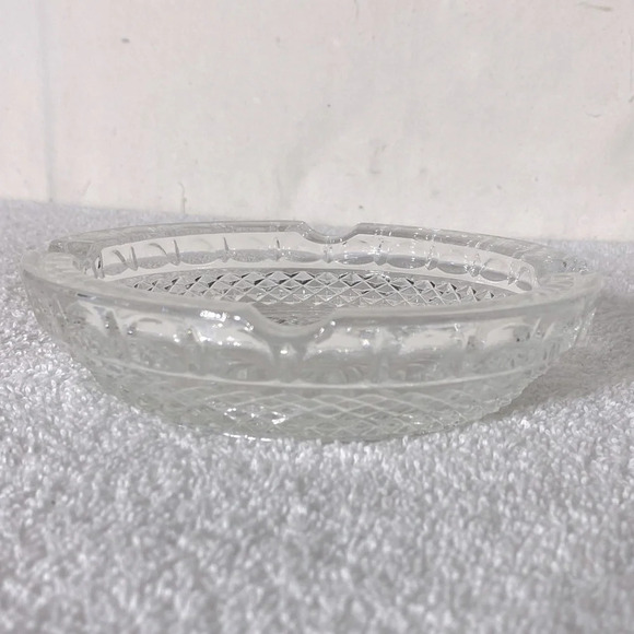 Vintage Clear Glass Ashtray Trinket  Dish - Picture 4 of 10